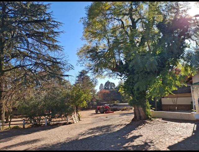18,454M² VACANT LAND FOR SALE IN LINBRO PARK